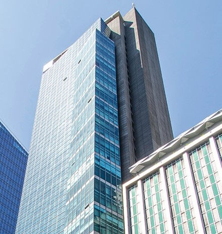 Liability of a corporation separate from its shareholders.