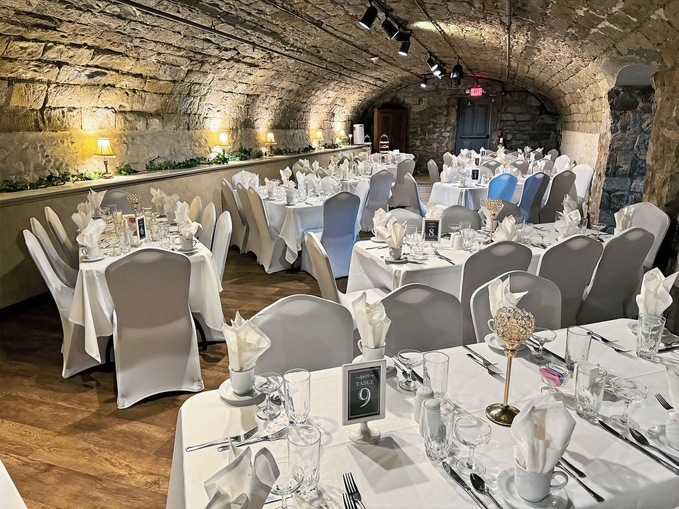 Elegant wedding dinner set up