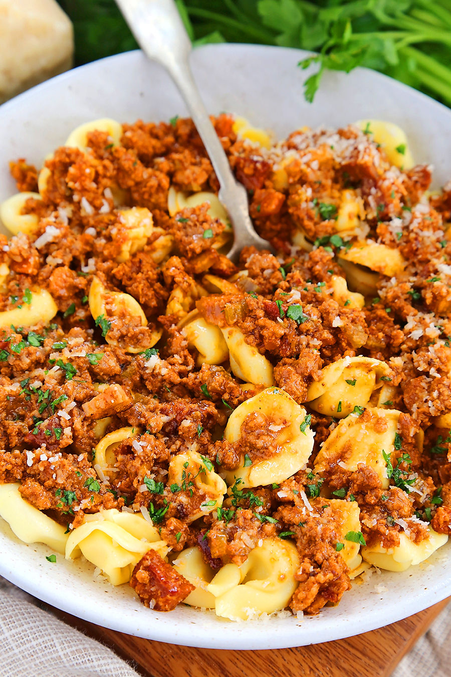 FREEZER ENTREE + BREAD Tortellini Bolognese