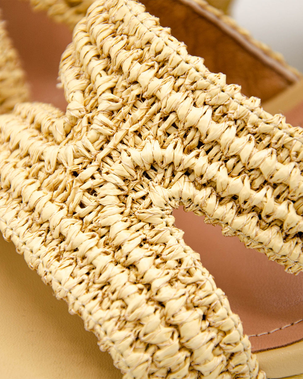 Miniature : Sandales beiges tressées en raphia avec haut talon carré