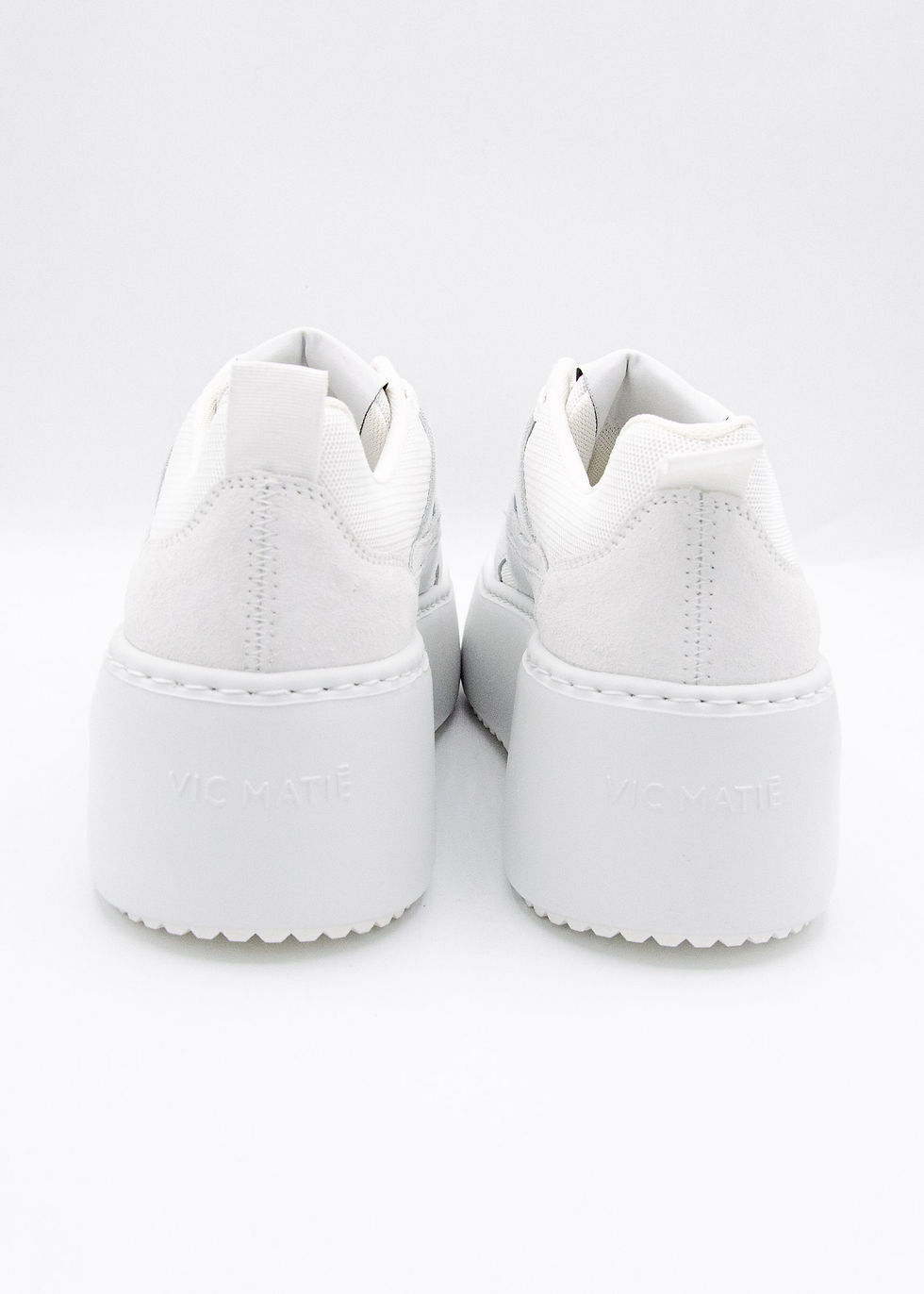 Miniature : Sneakers blancs - VIC MATIE
