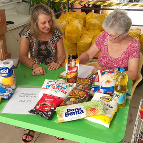 Distribuição cesta básica_edited.jpg