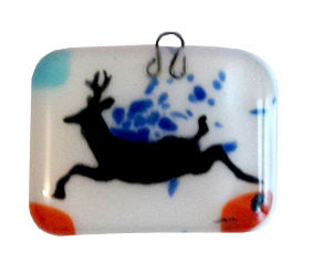 deer-pendant-glass