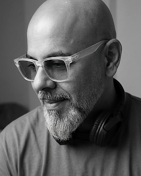 Ritesh_narang_Full-screen_black__white_portrait_of_me_looking_away_from_camera_c1fd55a8-82