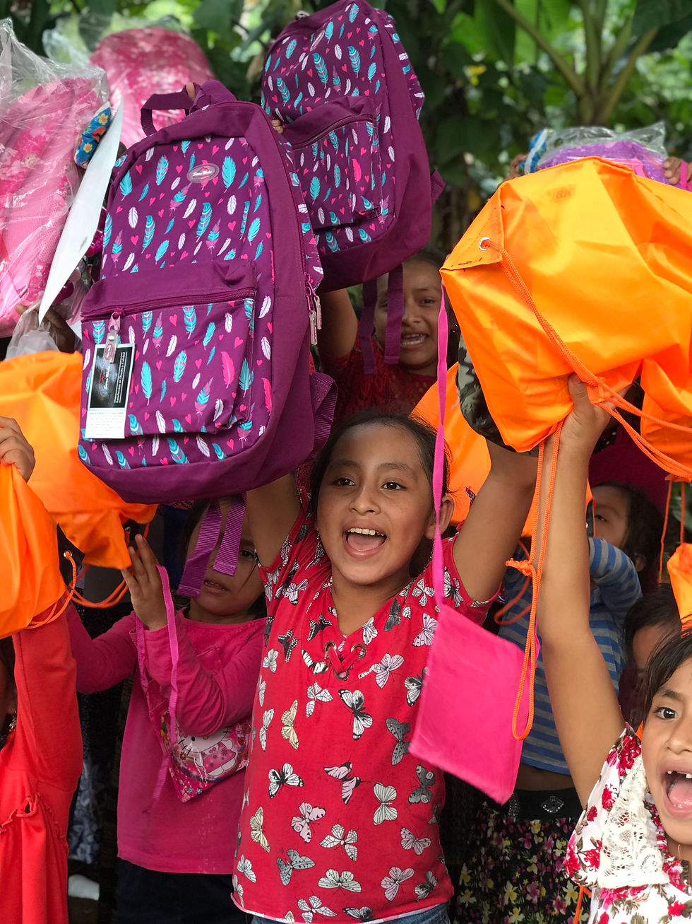 Donación de mochilas