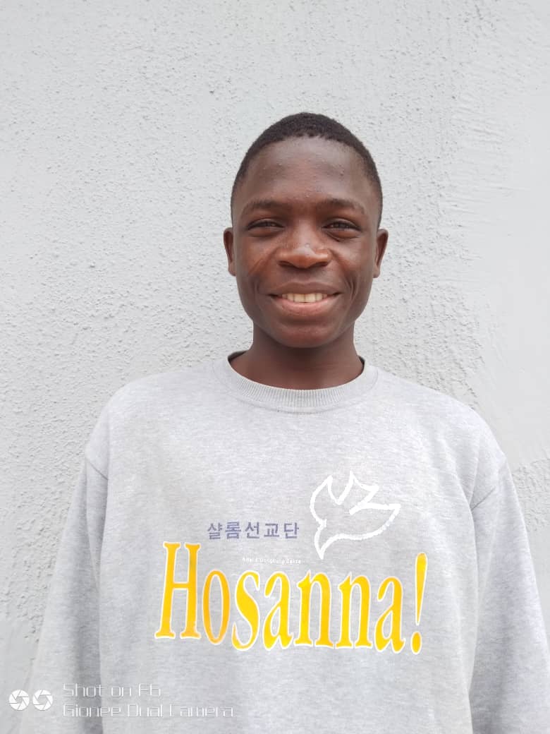 Jonathan, 18