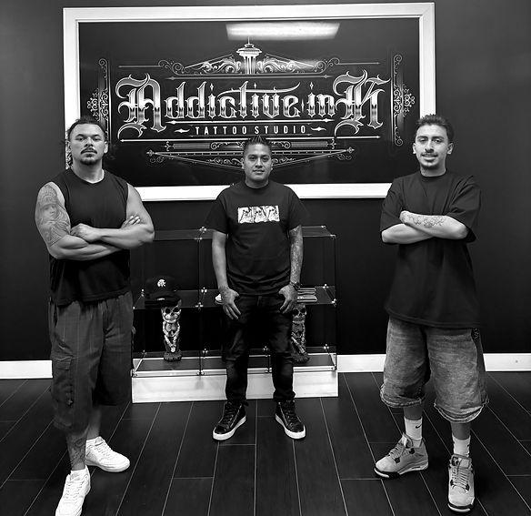 josue torralba owner tattoo artist silver barajas pablo ramirez at Almanegra tattoo studi