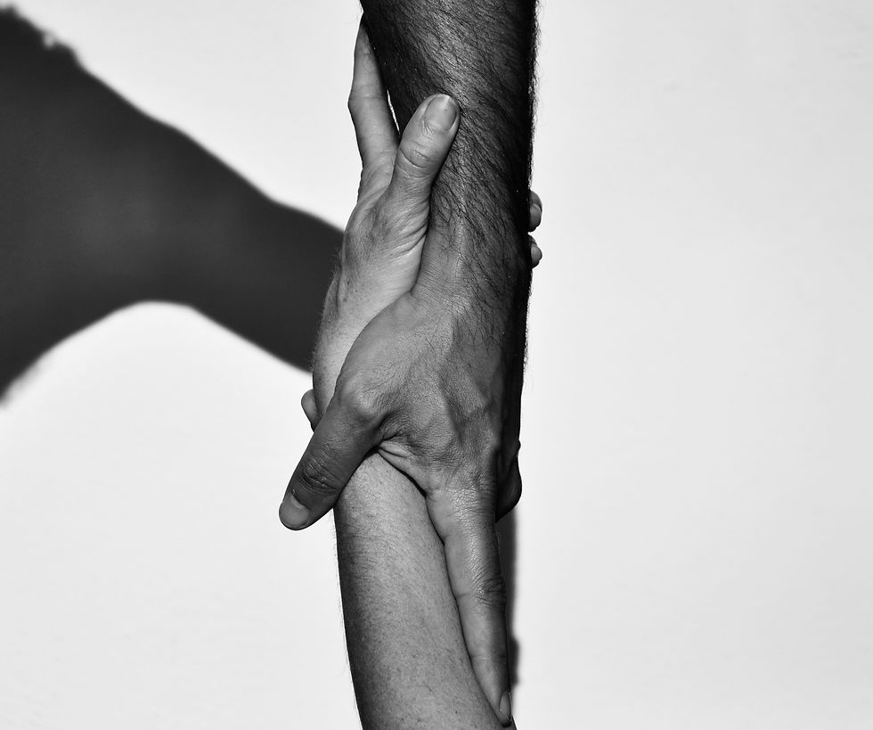 Las manos que me construyeron -Noa Arija