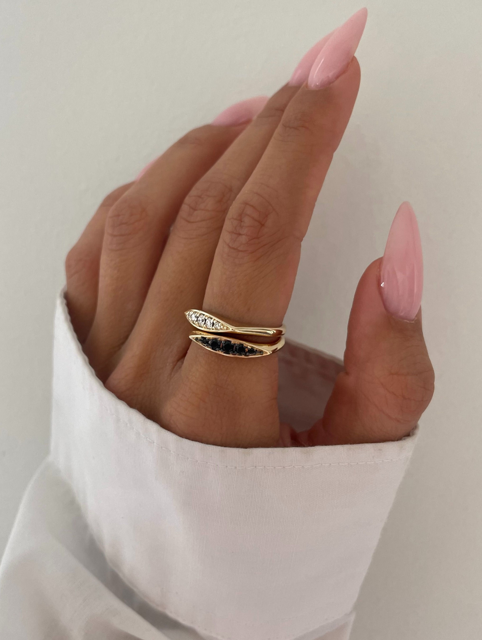 טבעת אליס יהלומים שחורים