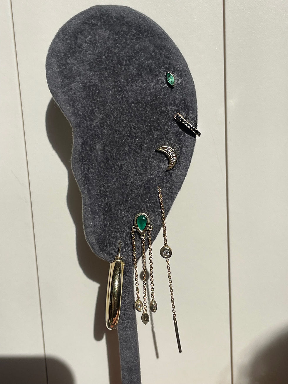 תמונה ממוזערת: עגיל לני