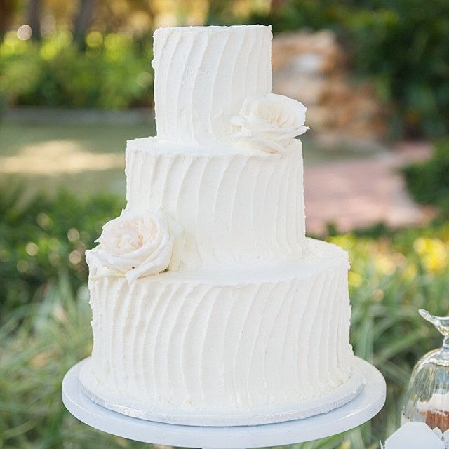 WEDDINGCAKE5.jpg