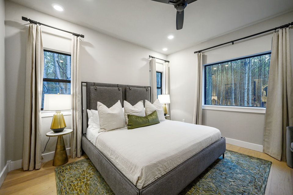 Bedroom #3 (3).jpg