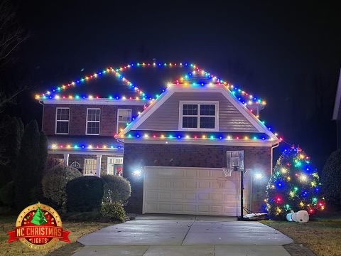 Christmas Light Instillation Yorktown