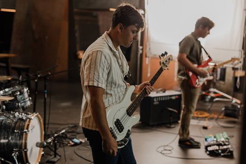 Brad Watson and Travis Hyma performing in PARALLELZ