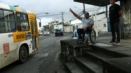 Mobilidade antirracista expõe desigualdades no transporte público de Salvador