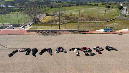 Το ΗΜΕΡΗΣΙΟ ΓΕΝΙΚΟ ΛΥΚΕΙΟ ΣΙΜΟΠΟΥΛΟΥ ενάντια στο Bullying | Μίλα Τώρα. Με σύνθημα "Μίλα Τώρα" όλα τα σχολεία της Ελλάδας ενώνουν τις δυνάμεις τους ενάντια στο Bullying