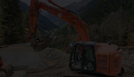 Location pelle urbaine sur chenilles 25 tonnes