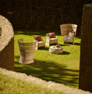 ESCALA outdoor lounge setting with high back and lounge chairs