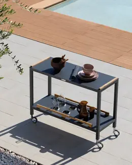 FLAIR Trolley – Shown in a high-end residential outdoor entertaining setting.