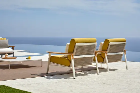powder-coated aluminium outdoor furniture with teak armrests armchair