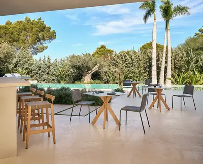 KUBIK outdoor bar stools and tables in TechTeak for quality weather-resistant seating