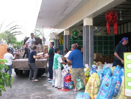 VICTO National staff & the Australian Medical Rescue team happily volunteered th