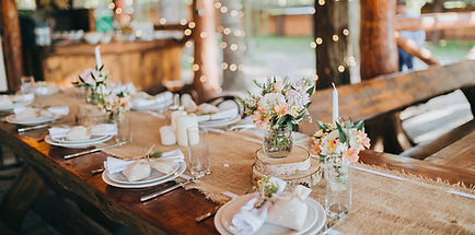 Rustic Wedding Table_edited.jpg