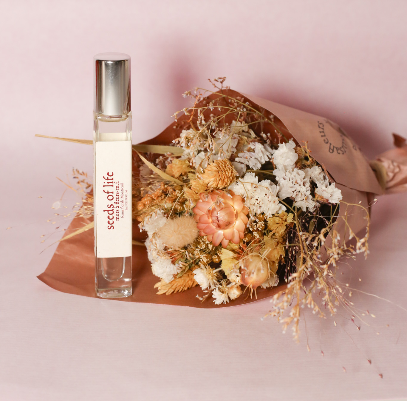 bouquet de fleurs sèches blanc rose jaune avec parfum seeds of life roll on