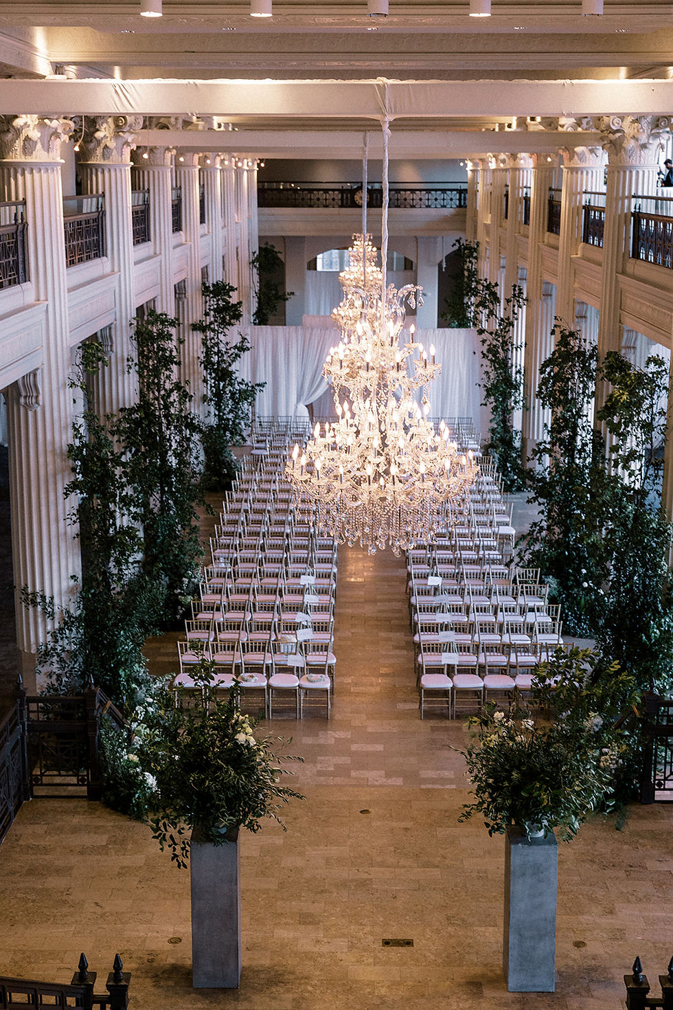 The Corinthian Houston Wedding: A Black-Tie Roman Garden Celebration with Over-the-Top Florals