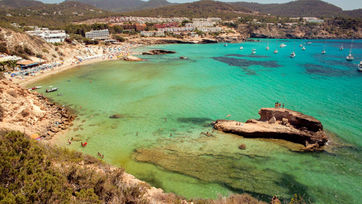 Cala Tarida_2.jpg