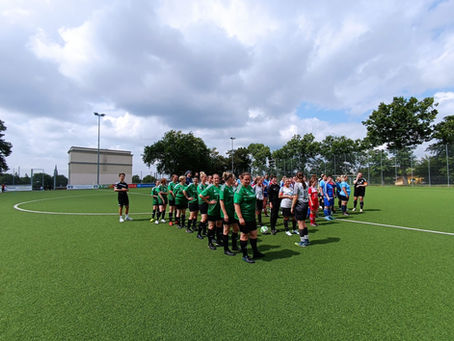 Frauenfußball-Turnier des Demminer SV 91: Spannende Duelle und Jubel in der Hansestadt