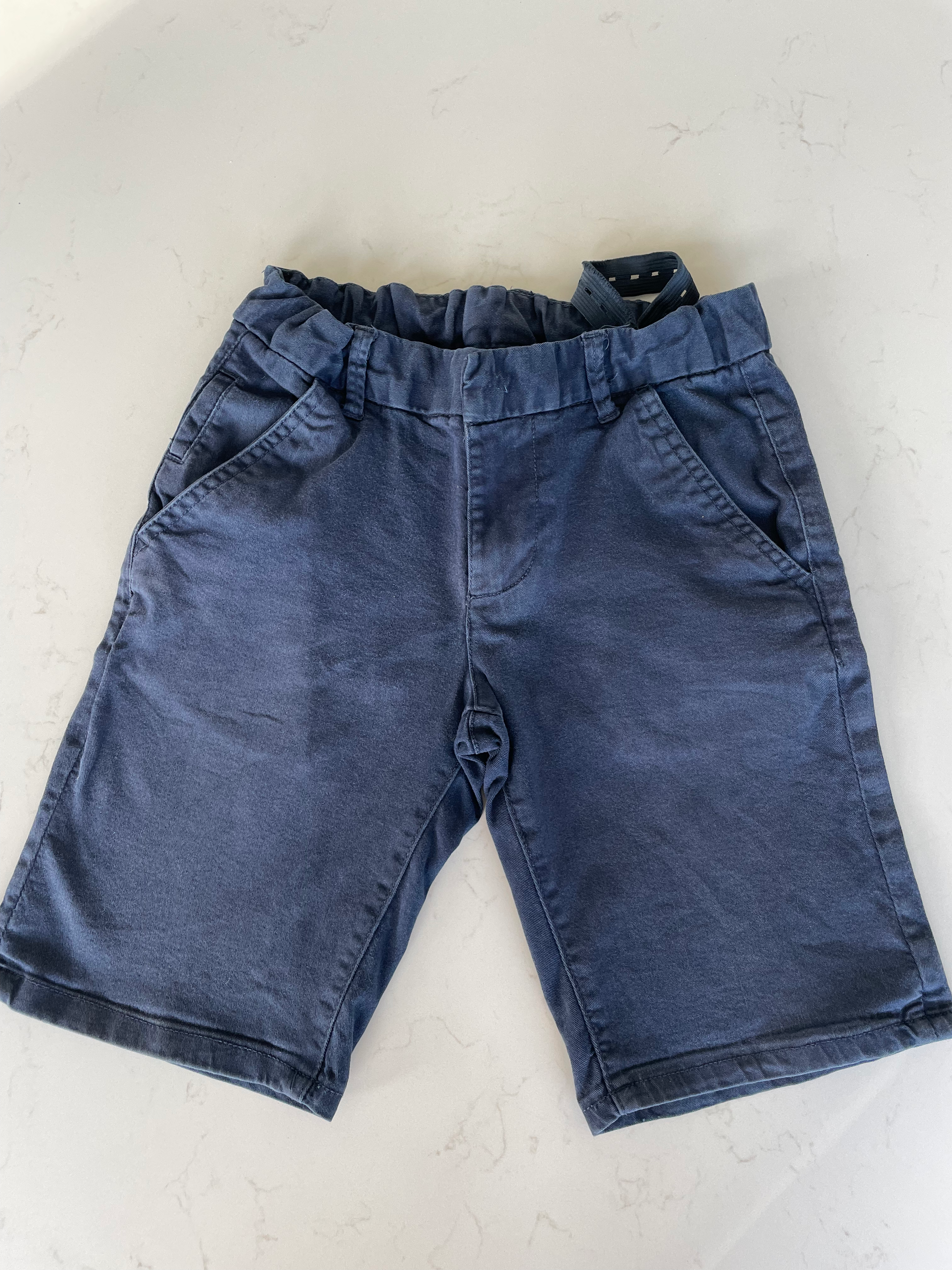 2de hands bermuda, maat 128