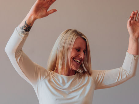 Manuela Knoch tanzend