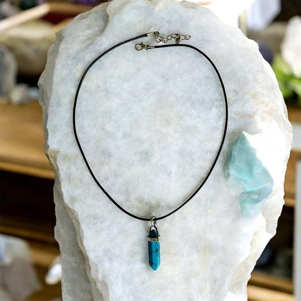 Necklace with turquoise stone