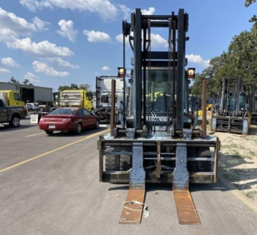 Thumbnail: HYUNDAI 80D-9 — 17,500 LB FORKLIFT | CUMMINS | CAB A/C | SIDE SHIFT