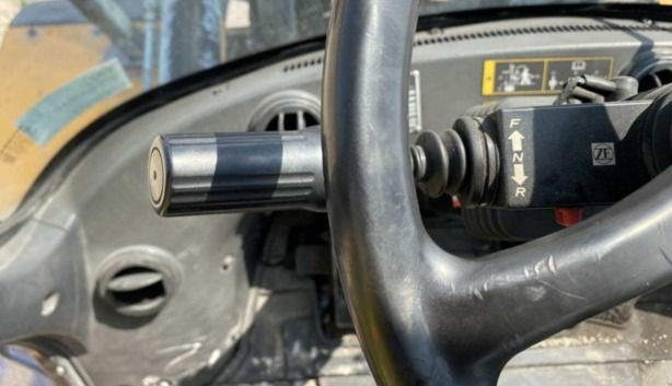 Thumbnail: HYUNDAI 80D-9 — 17,500 LB FORKLIFT | CUMMINS | CAB A/C | SIDE SHIFT