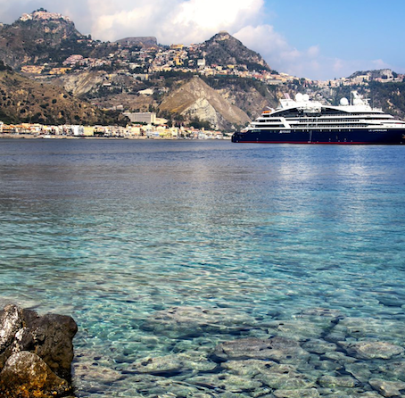Ponant Collaborates with Smithsonian Journeys on Expeditions in 2023
