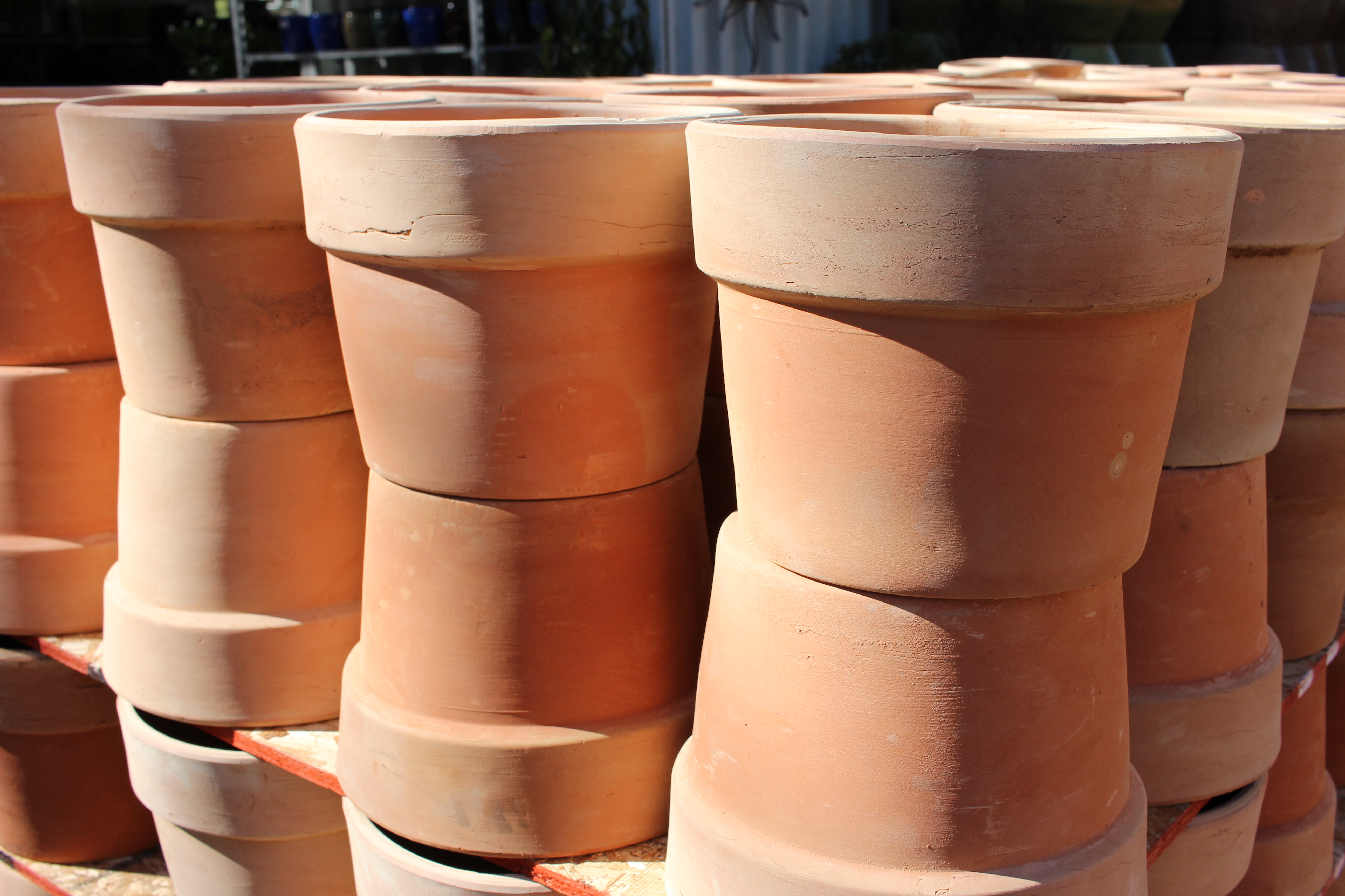 Stackable Pot with Heavy Lip