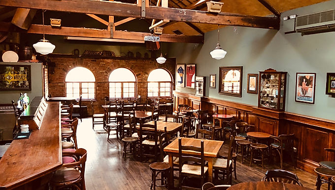 PRIVATE BAR 