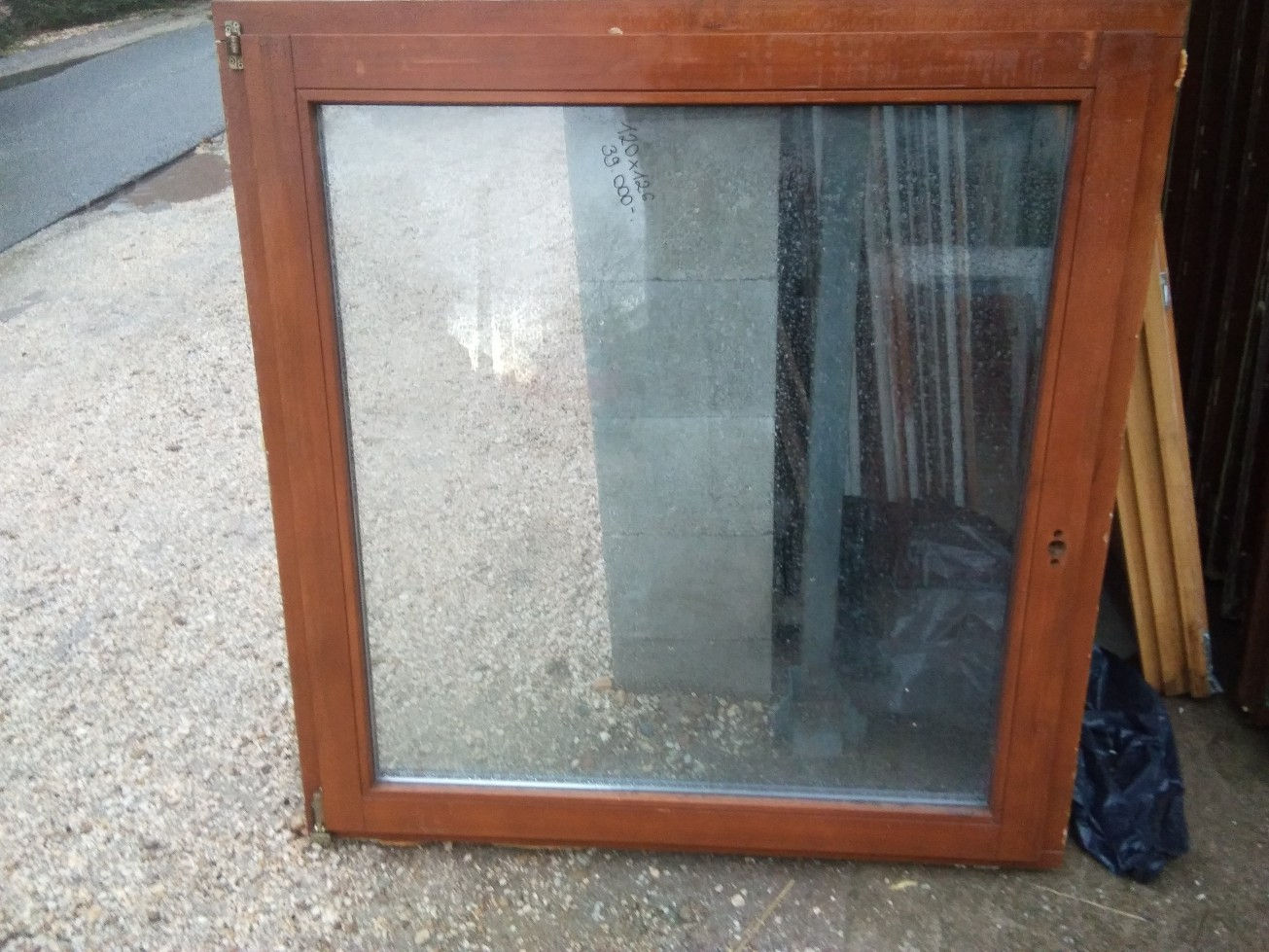 1db 120x126 bukó-nyíló