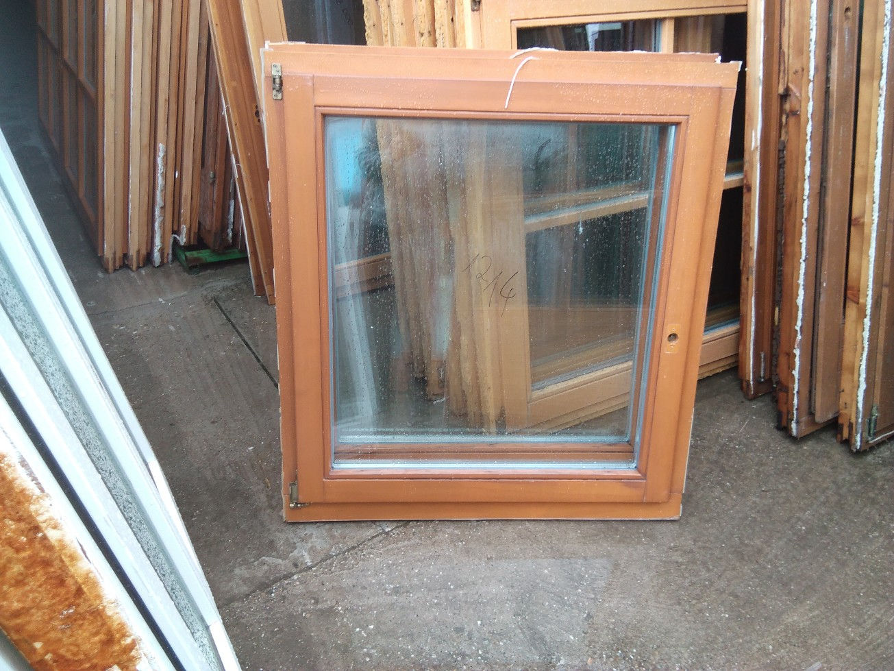 1db 98x109 bukó-nyíló