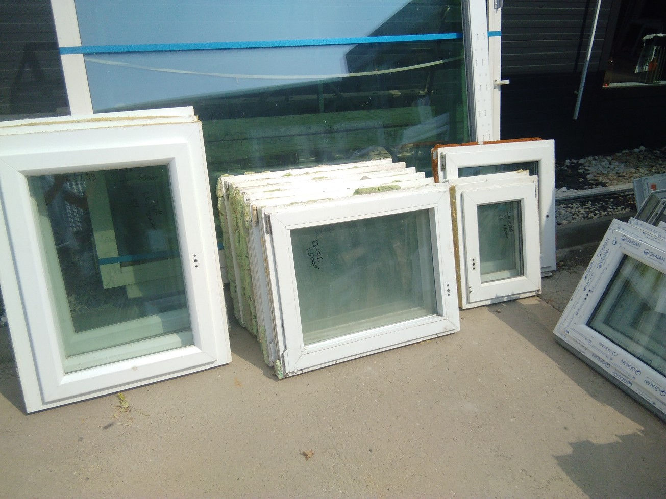 1db 88x72 bukó-nyíló