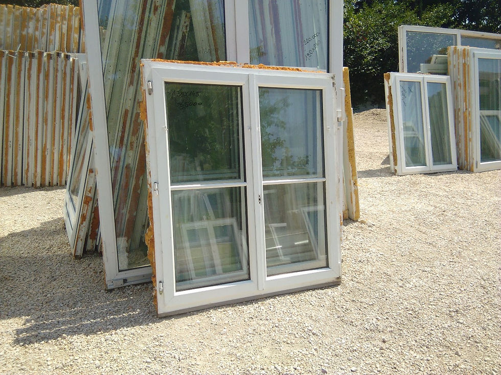 2db 130x145 nyíló/bukó-nyíló (OSZTOTT ÜVEGES)