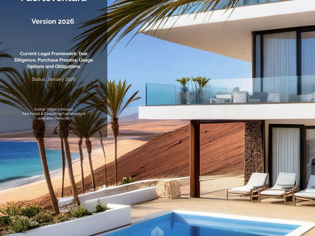 Cover of the Real Estate Guide Fuerteventura 2026: modern beachfront property with pool and ocean view. Focus on legal framework, due diligence, buying process and usage options. Author: Oliver Schlolaut.