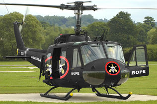 Polícia "encosta" caveirões e helicópteros.