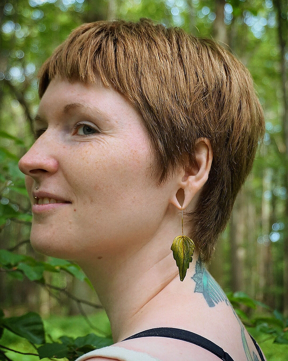 Thumbnail: Leaf earrings "gold dust"