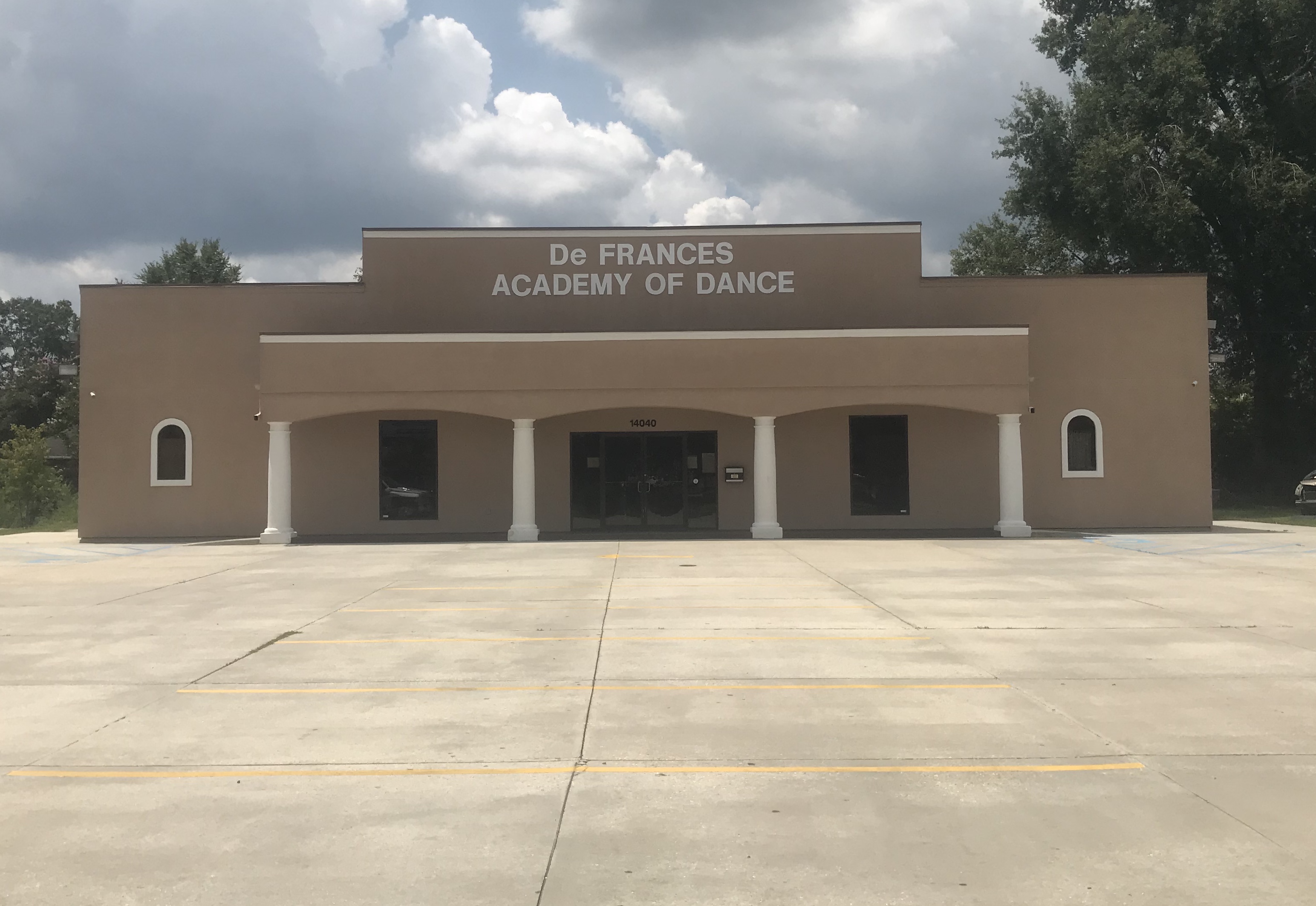 FACILITIES defrancesdance