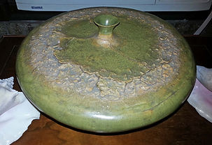 Moon Pot 1.jpg