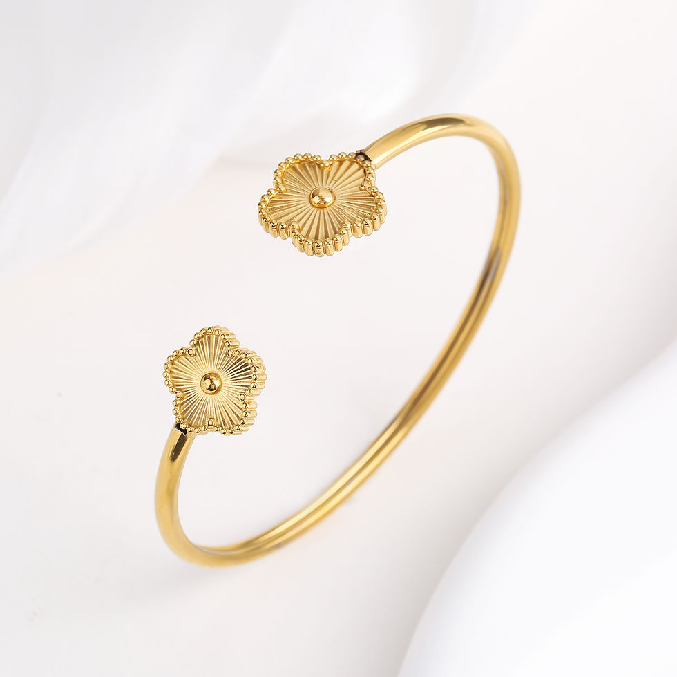 Thumbnail: Metal Laser Five Leaf Flower Bracelet Necklace Earrings Jewelry Set Classic For 