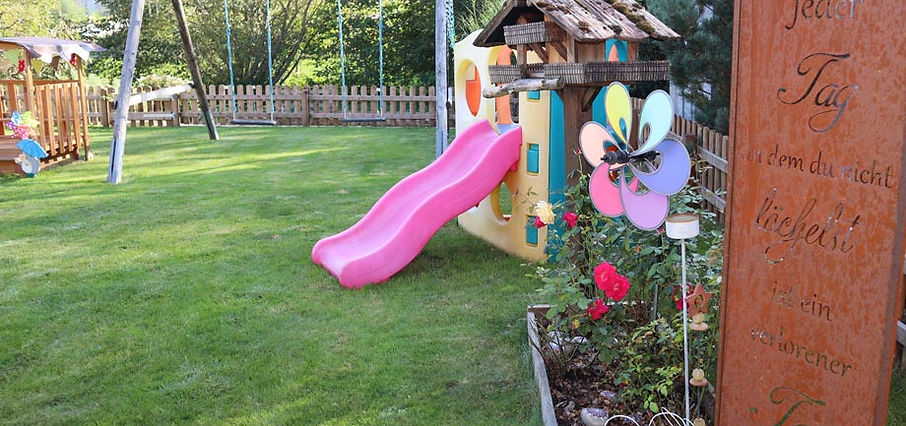 Garten Zwerglibetreuung